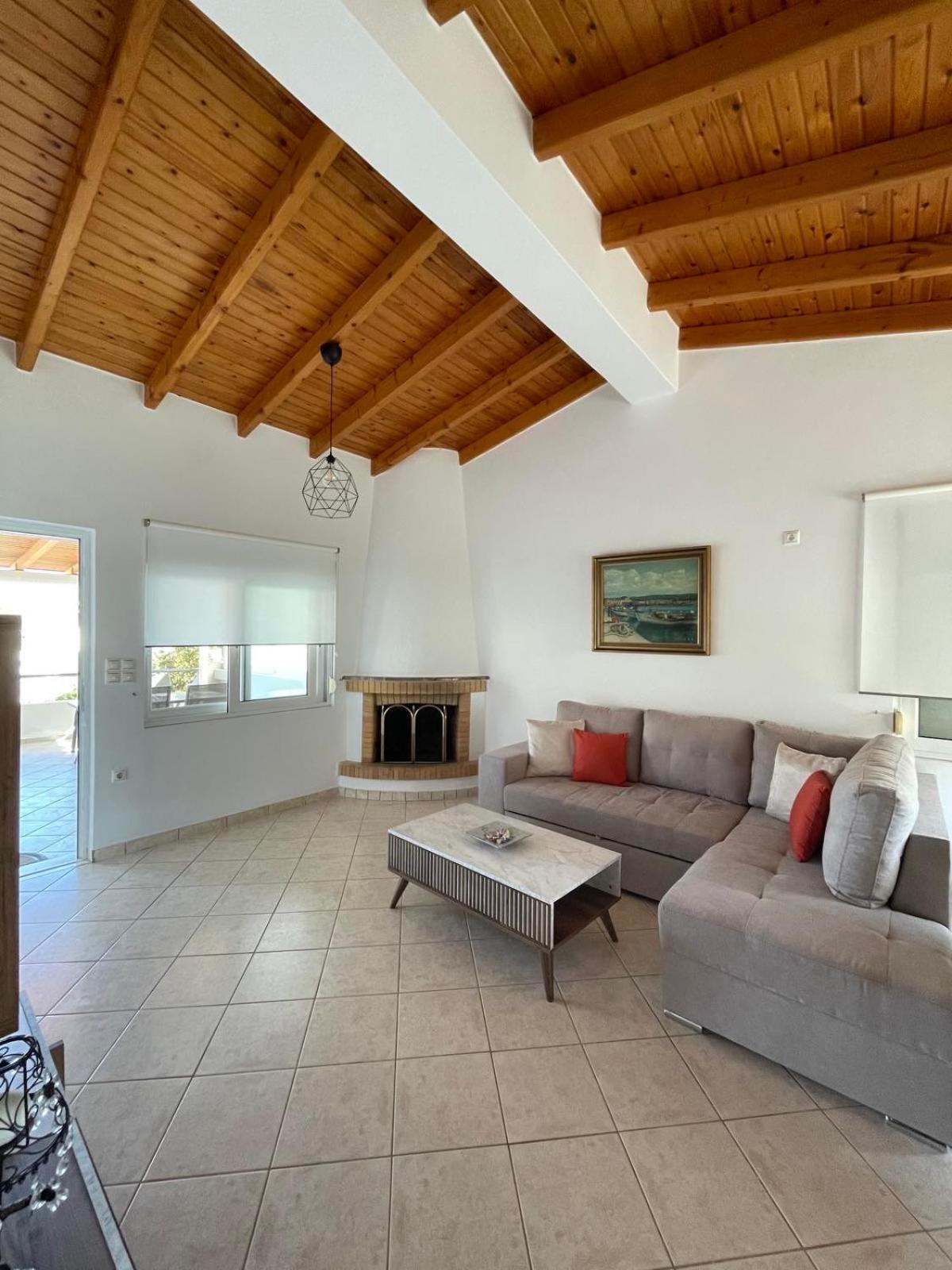 Seaside Luxury Apartments Pórto Ráfti エクステリア 写真